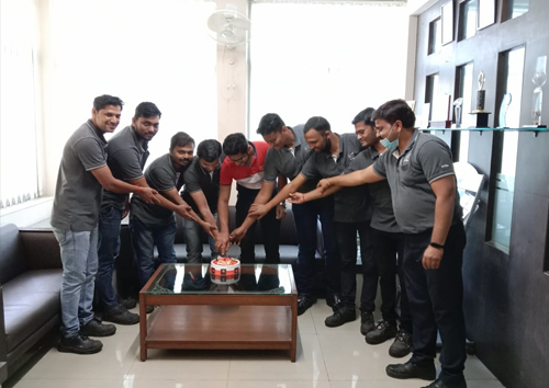 HY-Tech Engineers, Manufacturer Of Hydraulic Fitting, Din - Metric Fittings, Coupling, Elbow, Tee, Connectors, Banjo Connectors, Adaptors, Sae Flanges, Pipe Clamps, Conversion Adaptors, Jic -Tube Fittings, O - Ring Face Seal Fittings.